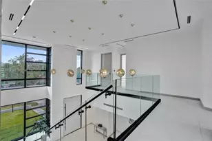 1379 NE 104th St, Miami Shores, FL 33138 - Photo 40