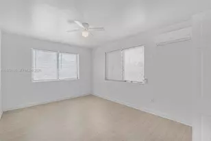 8031 Hawthorne Ave, Miami Beach, FL 33141 - Photo 12