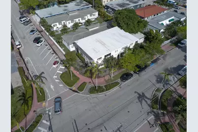 8031 Hawthorne Ave, Miami Beach, FL 33141 - Photo 18