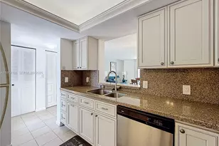 7331 NW 18th St, Margate, FL 33063 - Photo 4