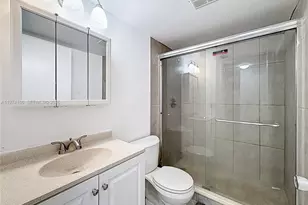 7331 NW 18th St, Margate, FL 33063 - Photo 18