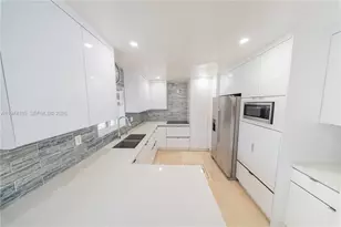 18004 SW 154th Ave, Miami, FL 33187 - Photo 10