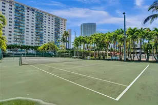 19380 Collins Ave, Sunny Isles Beach, FL 33160 - Photo 32