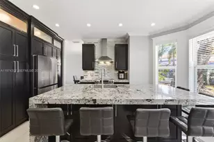 1521 NW 178th Terrace, Pembroke Pines, FL 33029 - Photo 4