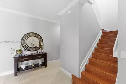 1521 NW 178th Ter, Pembroke Pines, FL 33029 - Photo 8