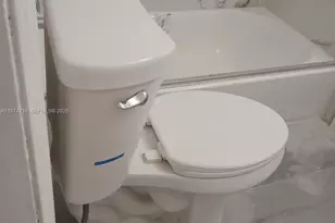 709 NW 1st St, Hallandale Beach, FL 33009 - Photo 10