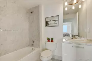 244 Biscayne Blvd, Miami, FL 33132 - Photo 6