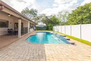 11945 SW 54th St, Cooper City, FL 33330 - Photo 6