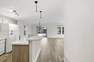 2325 SW 83rd Ave, Davie, FL 33324 - Photo 4