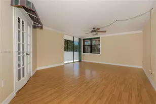 10854 N Kendall Dr, Miami, FL 33176 - Photo 2