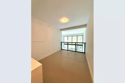 6000 Collins Ave #313, Miami Beach, FL 33140 - Photo 4