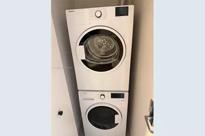 121 NE 5th #501B, Miami, FL 33132 - Photo 22