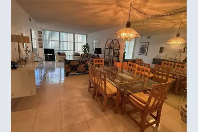 1000 Parkview Dr #1022, Hallandale Beach, FL 33009 - Photo 2