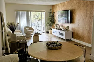 4804 NW 79th Ave, Doral, FL 33166 - Photo 2