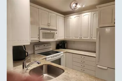 5101 NW 34th St #101, Lauderdale Lakes, FL 33319 - Photo 6