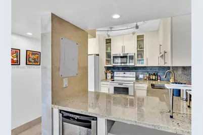 20335 W Country Club Dr #310, Aventura, FL 33180 - Photo 36