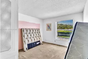 825 NE 26th Ave, Hallandale Beach, FL 33009 - Photo 28