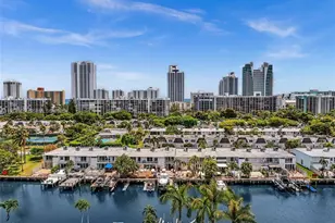 825 NE 26th Ave, Hallandale Beach, FL 33009 - Photo 8