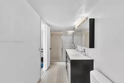 825 NE 26th Ave, Hallandale Beach, FL 33009 - Photo 26