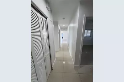 1106 NW 18th Ct, Fort Lauderdale, FL 33311 - Photo 8