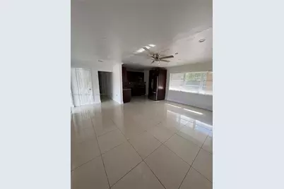 1106 NW 18th Ct, Fort Lauderdale, FL 33311 - Photo 4