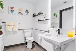 398 NE 5th St, Miami, FL 33132 - Photo 12