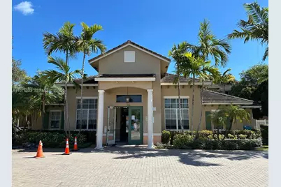 1972 NE 5th St #7972, Boynton Beach, FL 33435 - Photo 2