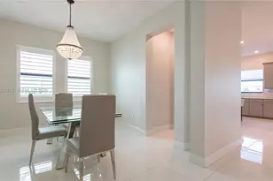 8555 E Baypoint Cir, Parkland, FL 33076 - Photo 4