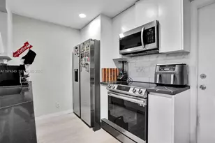 850 Sorrento Dr, Weston, FL 33326 - Photo 4