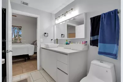 850 Sorrento Dr #1, Weston, FL 33326 - Photo 12