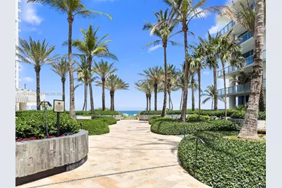 6801 Collins Ave #604, Miami Beach, FL 33141 - Photo 14