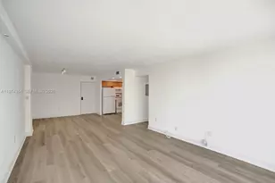 1450 Brickell Bay Dr, Miami, FL 33131 - Photo 8