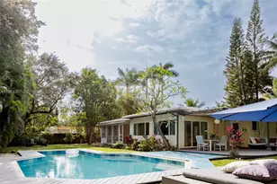 750 NE 120th St, Biscayne Park, FL 33161 - Photo 2