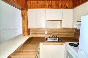 4370 NW 11th St, Miami, FL 33126 - Photo 4