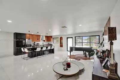 1860 NW 121st St, Miami, FL 33167 - Photo 8