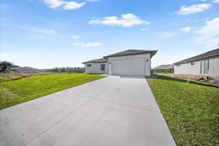 1024 Halby, Lehigh Acres, FL 33974 - Photo 8