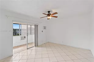 237 Camden J, West Palm Beach, FL 33417 - Photo 28