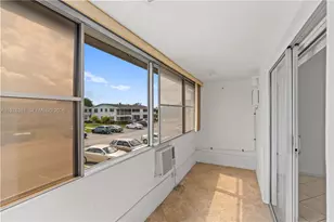 237 Camden J, West Palm Beach, FL 33417 - Photo 10