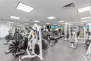 20191 E Country Club Dr, Aventura, FL 33180 - Photo 42