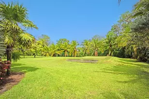 12021 NW 4th St, Plantation, FL 33325 - Photo 14