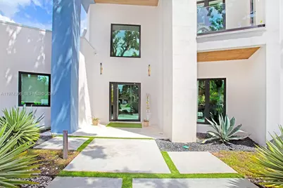 12021 NW 4th St, Plantation, FL 33325 - Photo 8