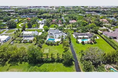 12021 NW 4th St, Plantation, FL 33325 - Photo 4