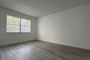 237 Lake Frances Dr, West Palm Beach, FL 33411 - Photo 6