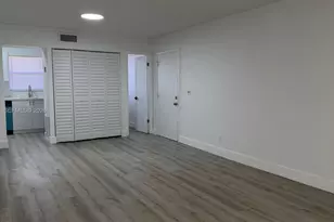 237 Lake Frances Dr, West Palm Beach, FL 33411 - Photo 2