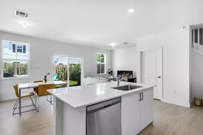 11927 NW 46th St #11927, Coral Springs, FL 33076 - Photo 10