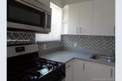 1925 Thomas St #1925, Hollywood, FL 33020 - Photo 2