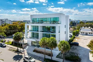 246 NE 6th Ave, Delray Beach, FL 33483 - Photo 2