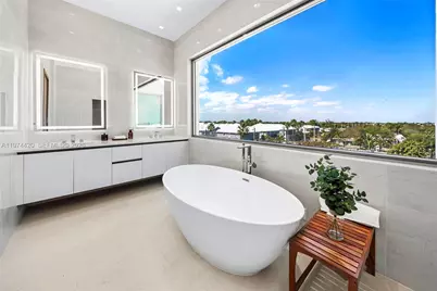 246 NE 6th Ave #PH, Delray Beach, FL 33483 - Photo 18