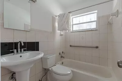 1301 NE 153rd St, North Miami Beach, FL 33162 - Photo 10