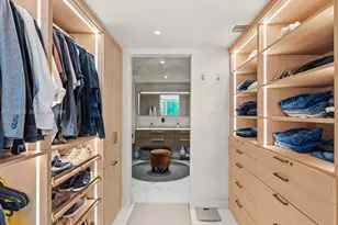 9521 E Bay Harbor Dr, Bay Harbor Islands, FL 33154 - Photo 32